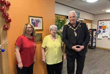 Wendy, Val And Steve Watkins Permission To Share On Social Media And In Print (3)